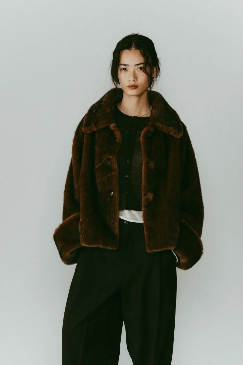 point collar fur coat