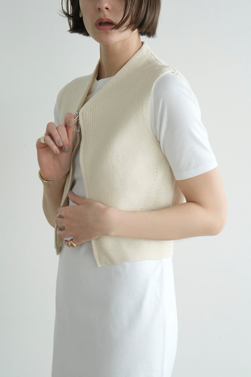 zip compact knit vest