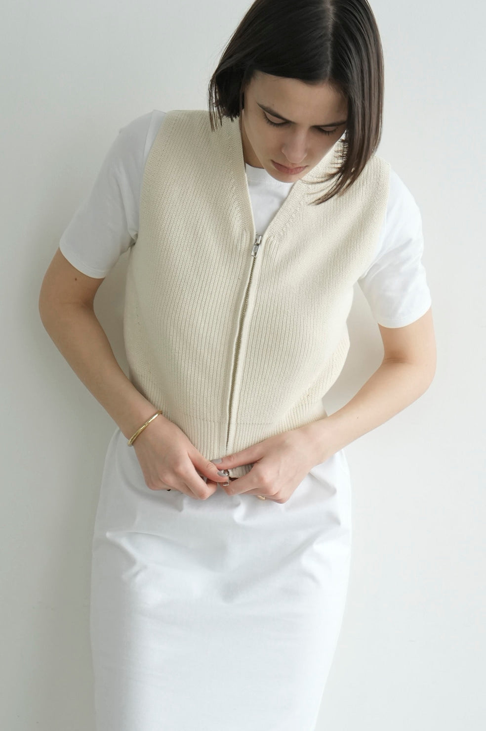 zip compact knit vest