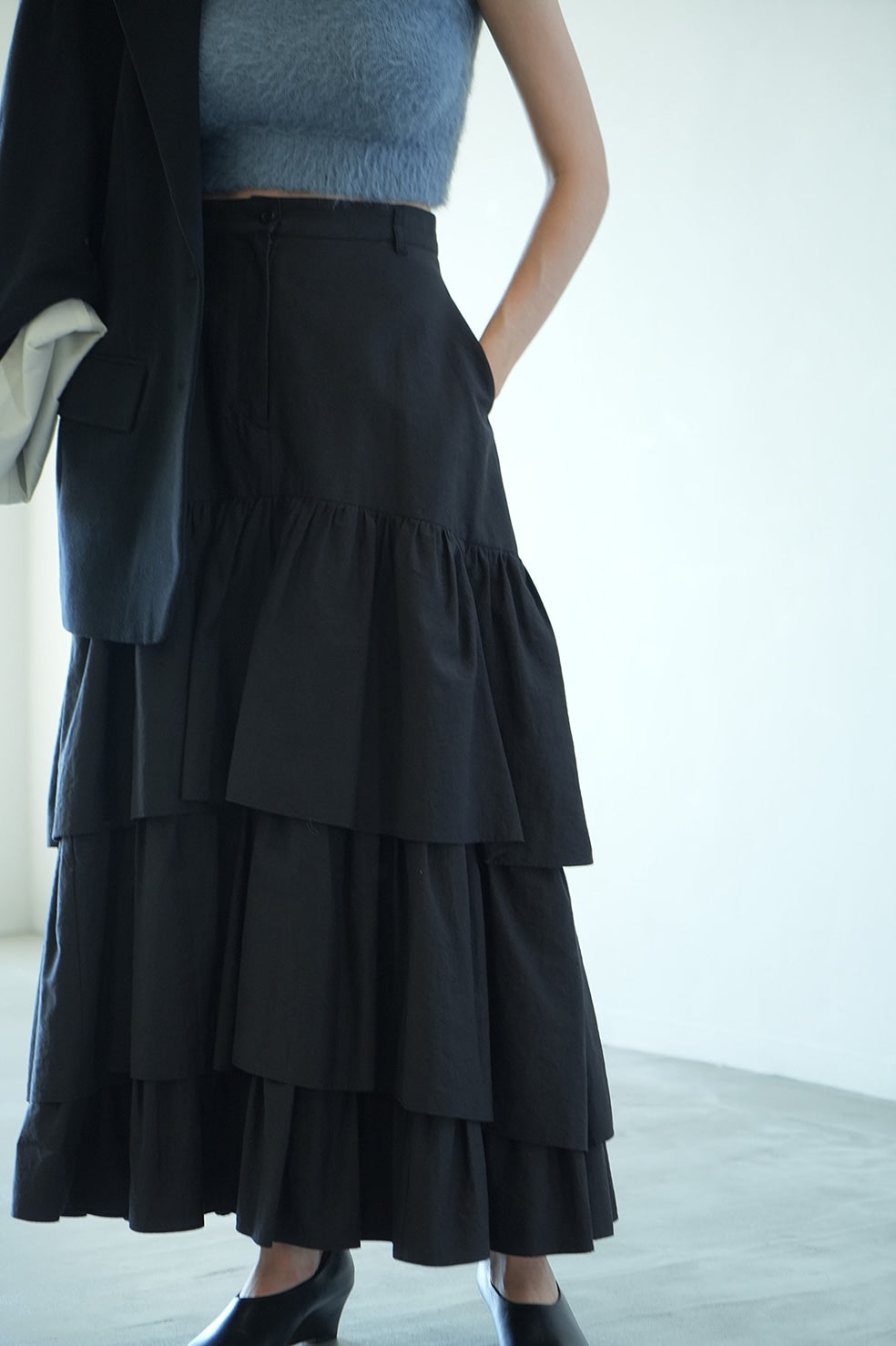 volume frill skirt