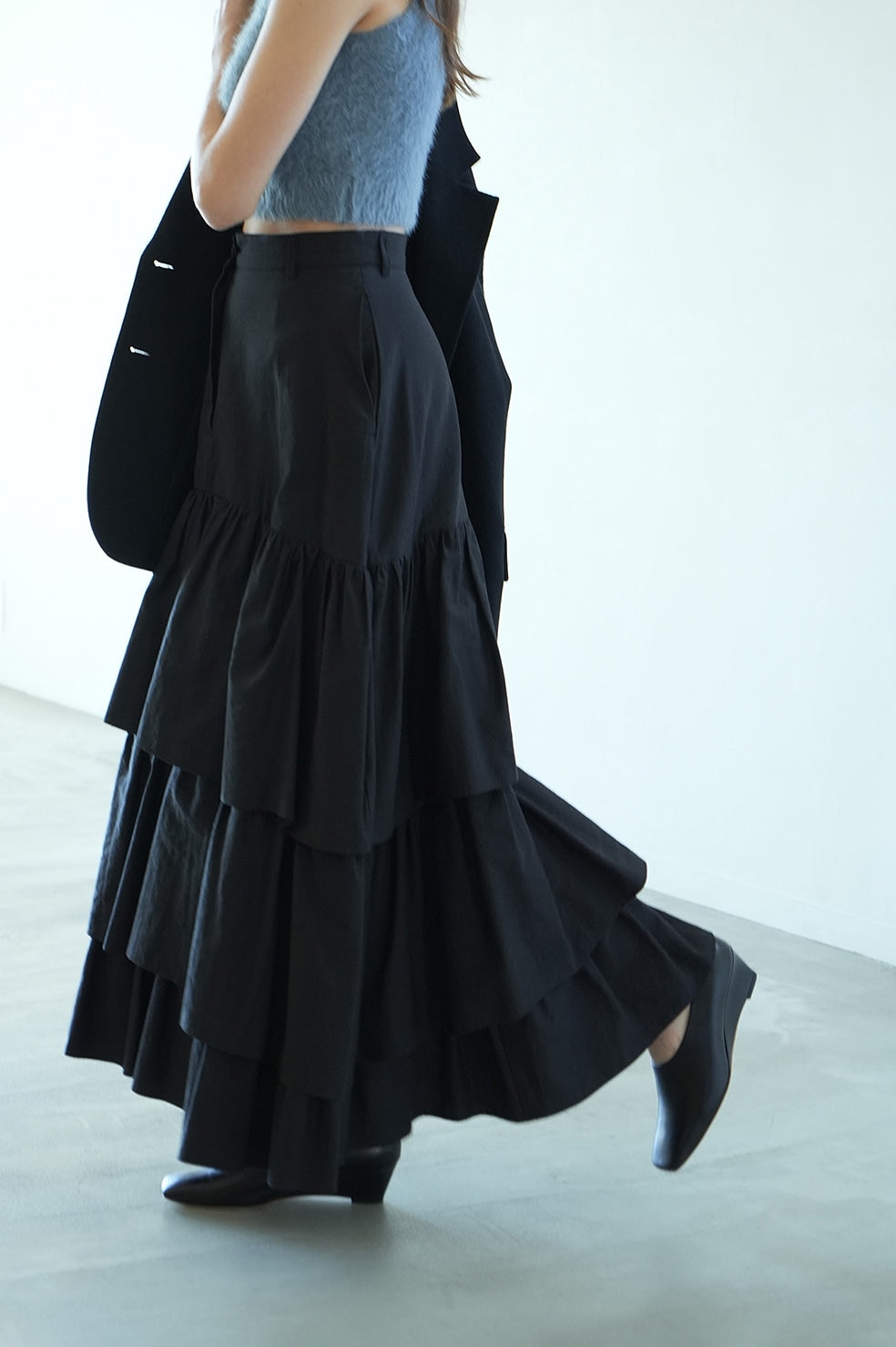 volume frill skirt